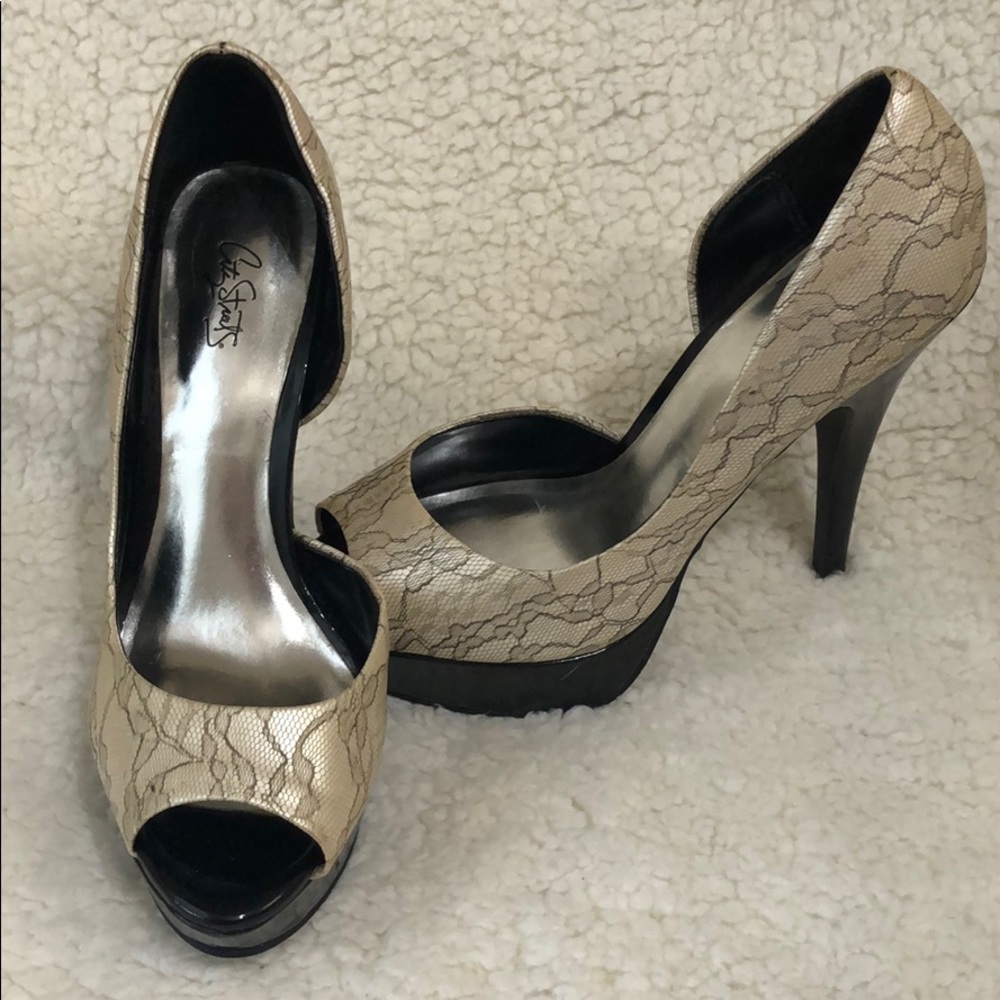 High Heel Stilettos - Picture 2 of 12